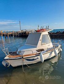 Gozzo in vetroresina 6 metri