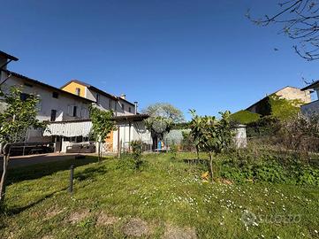 CASA SEMINDIPENDENTE A CREMA