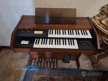 Organo Vintage CRB anni ’70 – Doppia Tastiera 