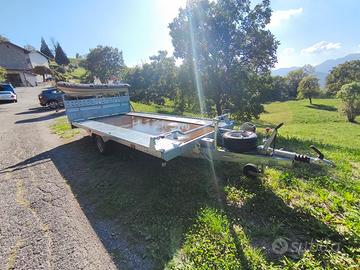 Carrello Cresci trasporto cose, auto e moto.