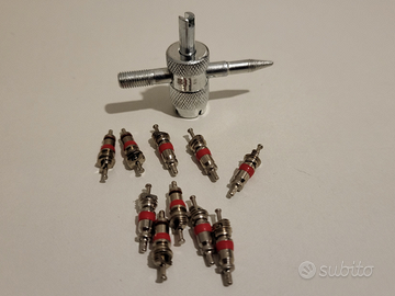 Attrezzo smonta valvole