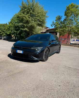 Golf 8 R