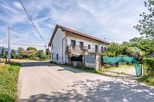 4 LOCALI A SAN GILLIO