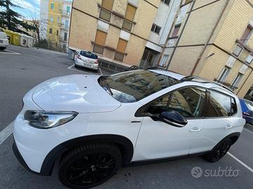 Peugeot 2008 GT LINE
