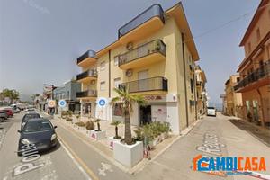 Balestrate - 5 Vani posto auto coperto