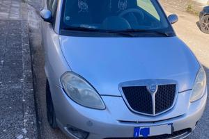 lancia ypsilon 2009