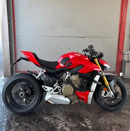 Ducati Streetfighter v4s