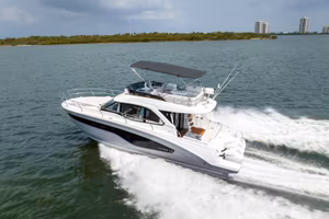 Beneteau Antares 12 Fly