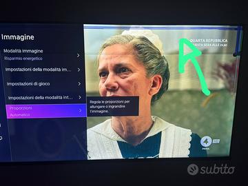 Tv led con schermo ritto all angolo