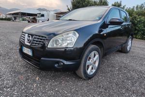 Nissan Qashqai 2.0 dCi DPF 4WD Tekna