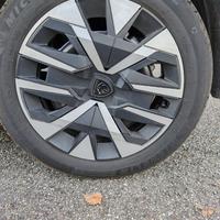Cerchi originali 16 Peugeot 208 con gomme Michelin