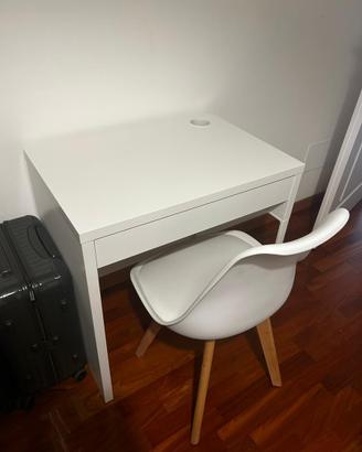 Scrivania IKEA MICKE + Sedia Design