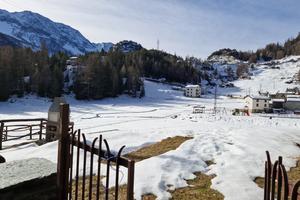 Casa semi indipendente + Terreno edificabile