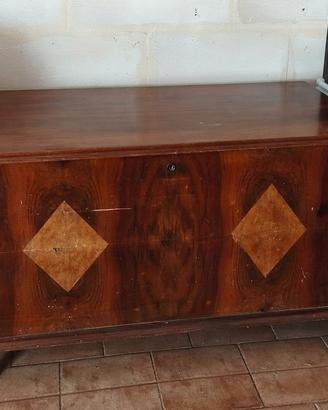 Antica cassapanca / madia in legno 