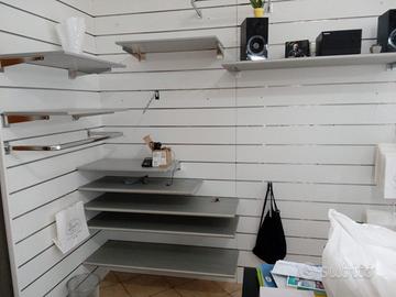 arredamento per negozio di abbigliamento 