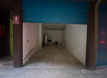 Garage box auto Acquaviva delle fonti rifinito