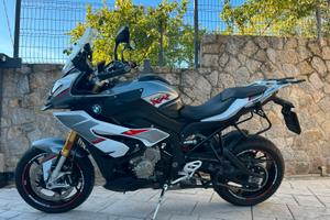 BMW S1000XR