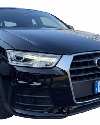 AUDI Q3 2.0 TDI 120 CV Business
