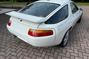 Porsche 928 S4 - 1989