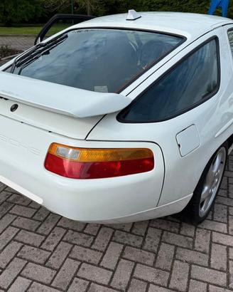 Porsche 928 S4 - 1989