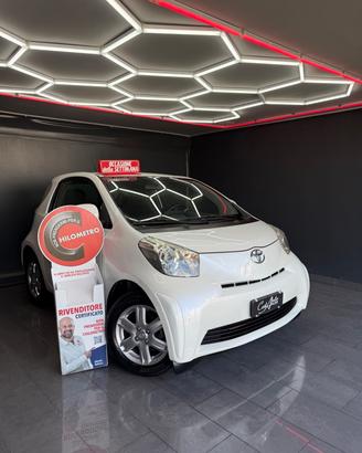 Toyota iQ 1.0 Benzina Sol 10/2010 NUOVA