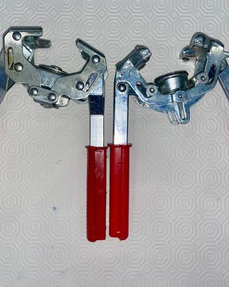 2 Tappatrici manuali per tappi a corona