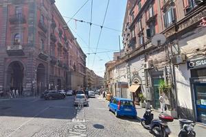 Napoli Centro Adiacente Galleria Principe Umberto