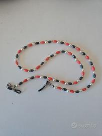 👉 Catenella occhiali perle corallo nera elegante