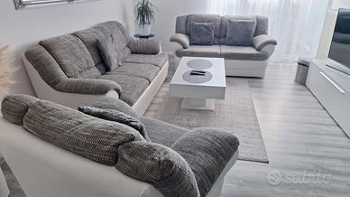Divani 3+2 posti con poltrona
