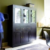Credenza in legno di mogano di colore nero