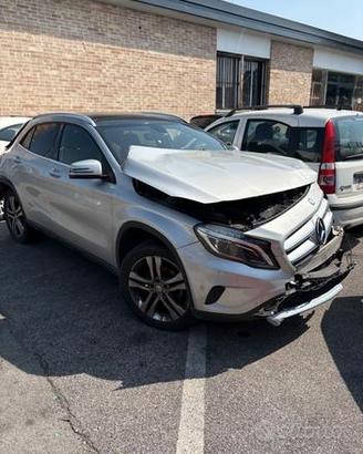 Ricambi Mercedes GLA 200d 4MATIC 2.1 Diesel 2016