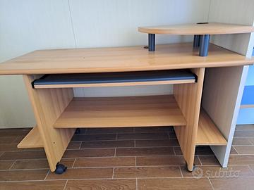 Scrivania ufficio in legno