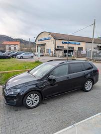 Golf Variant s.w. 2015 metano km270.000
