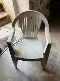 Sedie e tavoli giardino