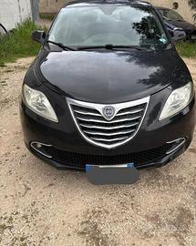 Lancia Ypsilon 1.2 ecochic GPL nera