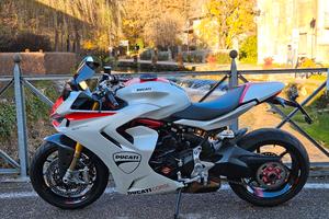 Ducati supersport 950 s