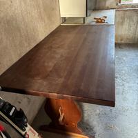 Tavolo nuovo in legno massello con sedie