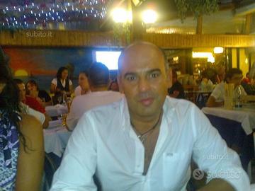 Responsabile commerciale sala mostra ceramiche