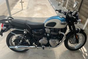 Boneville Triumph T 100