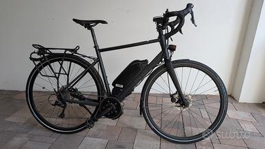 Bicicletta gravel elettrica
