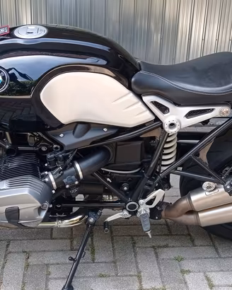 BMW R NINE T 