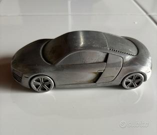 Modellino Audi R8 in alluminio edizione limitata 