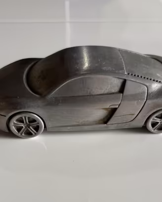 Modellino Audi R8 in alluminio edizione limitata 