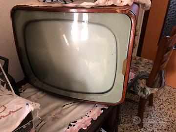 Televiore anni 40
