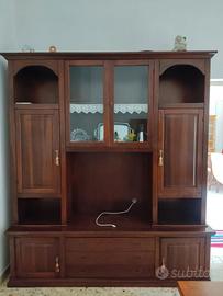 parete attrezzata in legno color noce