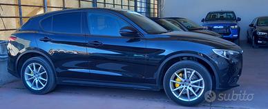 Alfa romeo Stelvio Q4