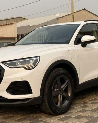 Audi Q3 Business 1.4 TFSI Plug-in hybrid 150C...