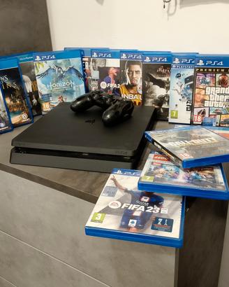 PlayStation 4 slim 