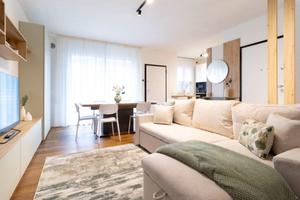 Appartamento di 136 m² con 5 locali e box auto a F