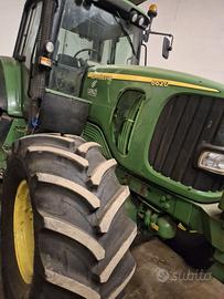 Trattore JHON DEERE